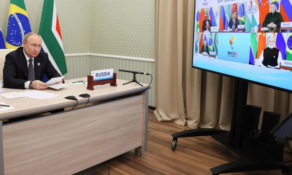 Θα τους πρήξει μέσω BRICS! Πάει να ρεφάρει με δοκιμασμένη συνταγή συμμάχων ο Πούτιν